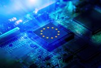 EU-Flagge auf einem CPU-Prozessor