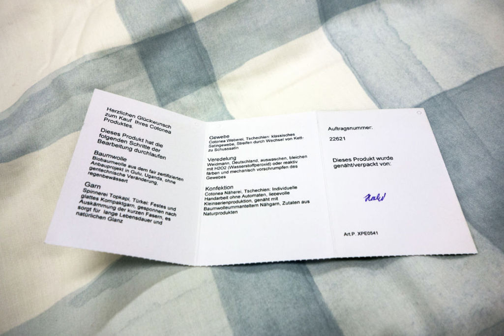 Der Cotonea Produktpass gibt Aufschluss über alle Produktionsschritte.
