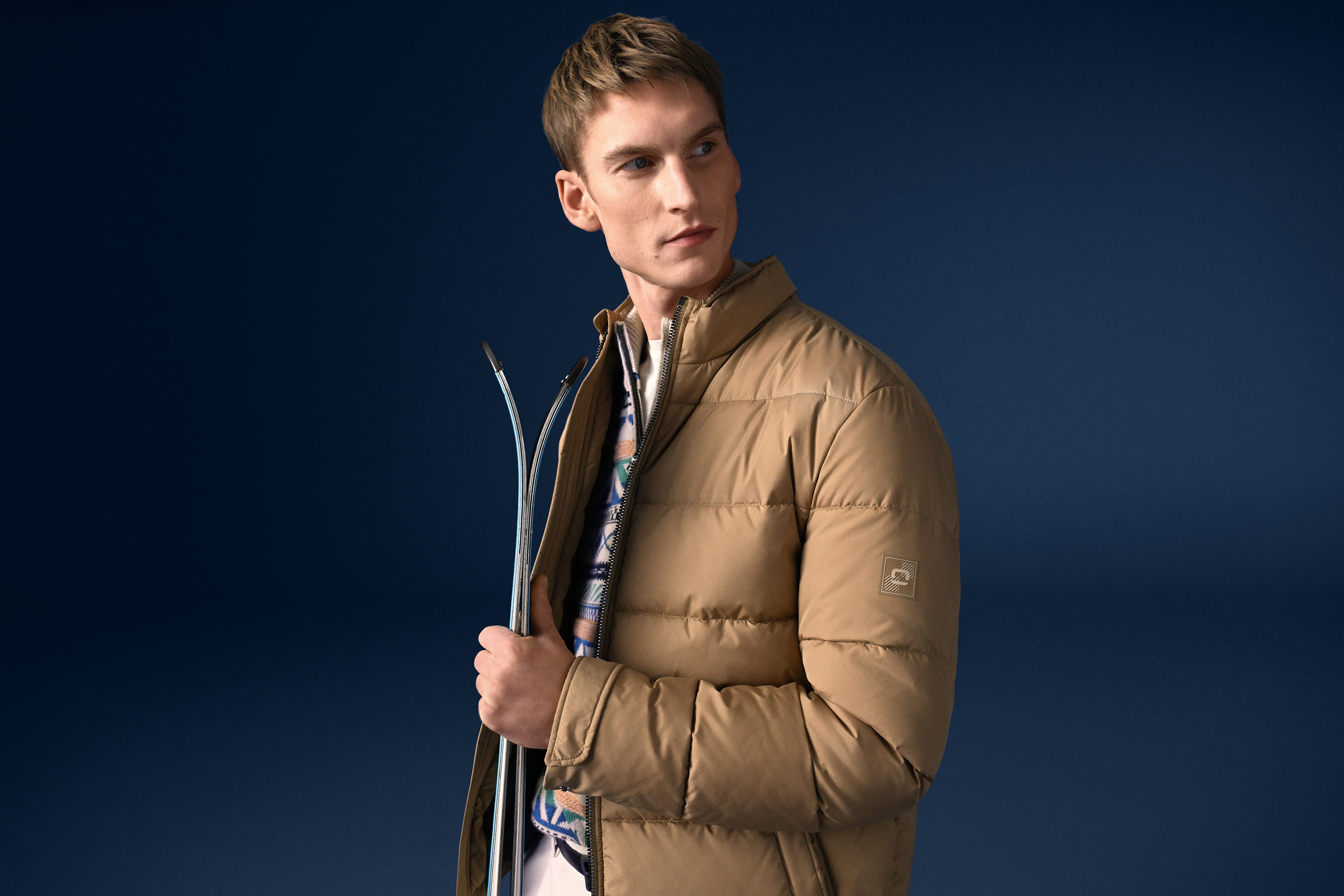 Model mit Jacke aus neuer Kollektion