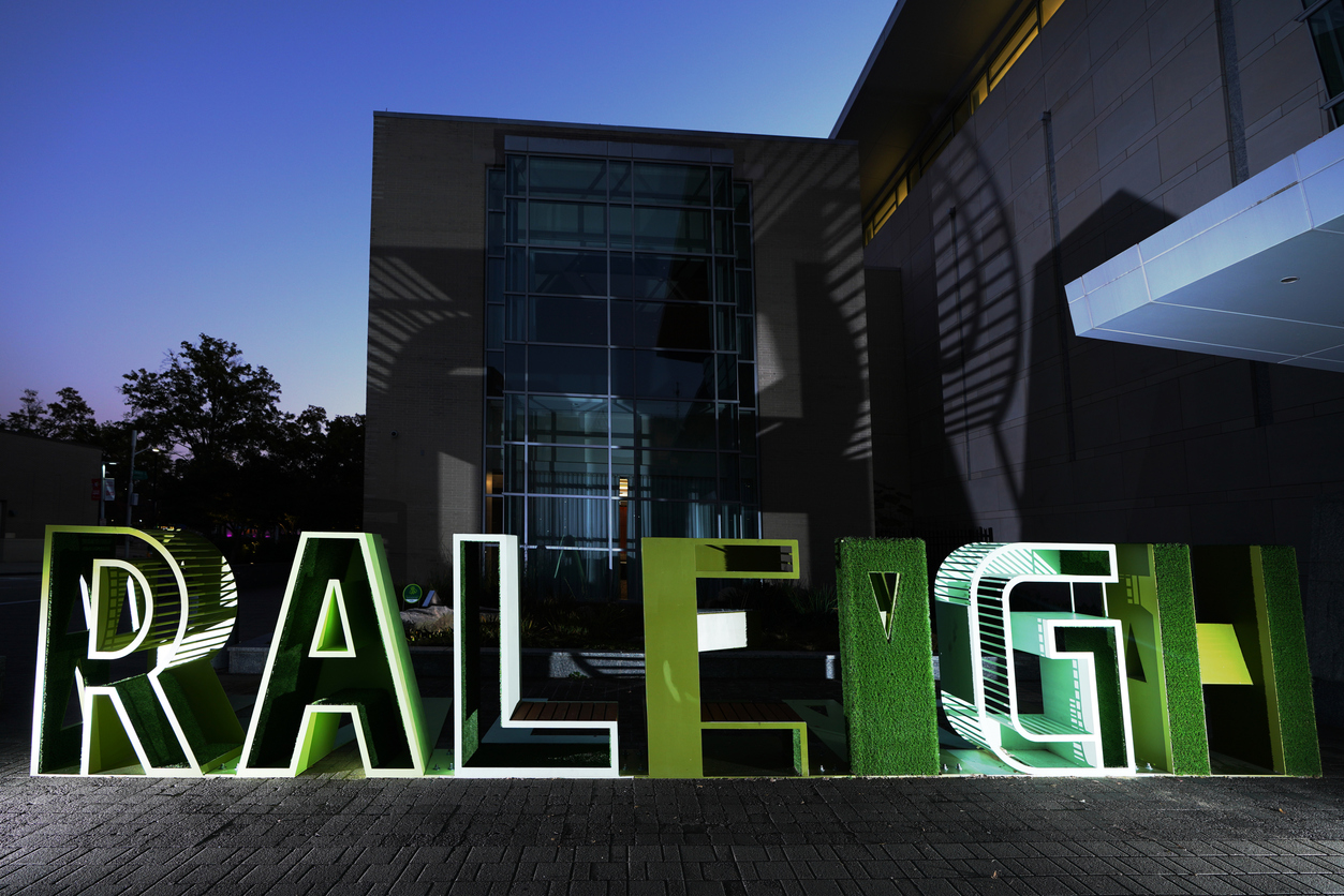 Raleigh convention center bei Nacht